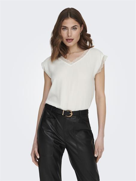 ONLJASMINA LIFE SS V LACE TOP NOOS WVN cloud dancer