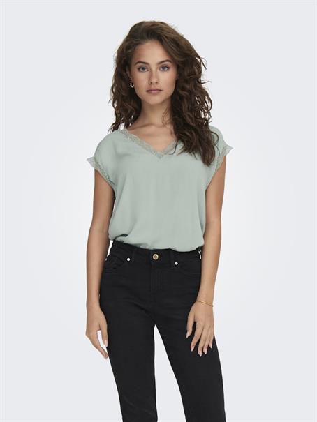 ONLJASMINA LIFE SS V LACE TOP NOOS WVN jadeite