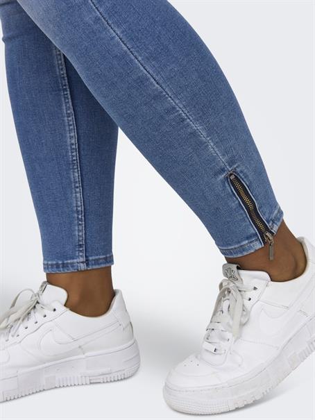 ONLKENDELL REG SK ZIP ANK TAI582 NOOS light medium blue denim