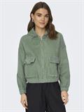 ONLKENZIE L/S CORD JACKET PNT NOOS grün1