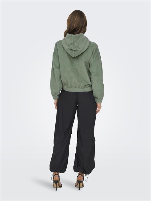 onlkenzie-l-s-cord-jacket-pnt-noos-grün1