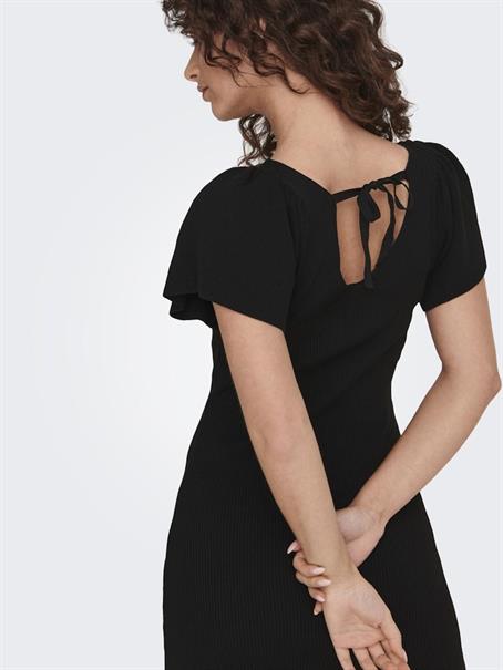 ONLLEELO S/S V-NECK DRESS KNT NOOS black