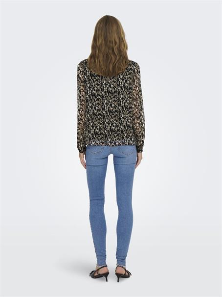 ONLLUNA L/S V-NECK TOP NOOS PTM schwarz2