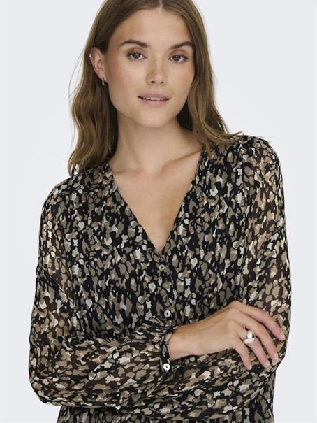 ONLLUNA L/S V-NECK TOP NOOS PTM schwarz2