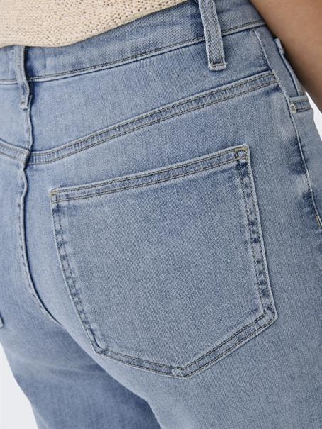 ONLMADISON BLUSH HW SHORTS DNM CRO light blue denim