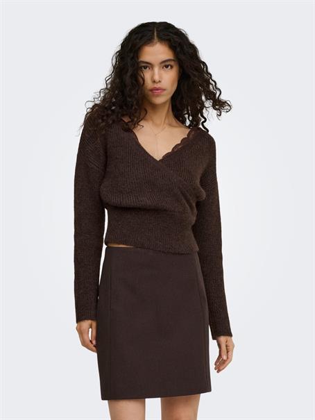 ONLMAGGIE LS LACE MIX CROSS ONECK KNT coffee bean