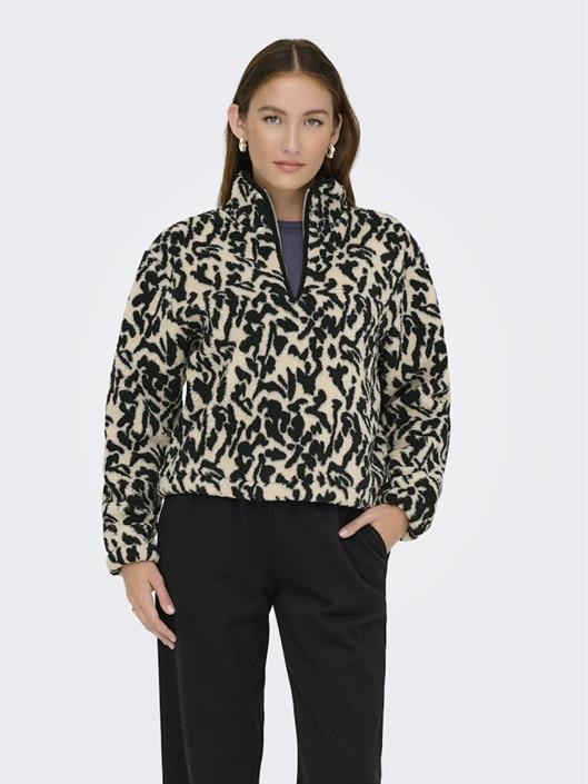 onlnew-dallas-l-s-highneck-zip-swt-noos-black