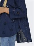 ONLNEW LINA GRACE LS BROD ANGL SHIRT WVN black iris