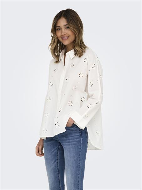 ONLNEW LINA GRACE LS BROD ANGL SHIRT WVN cloud dancer