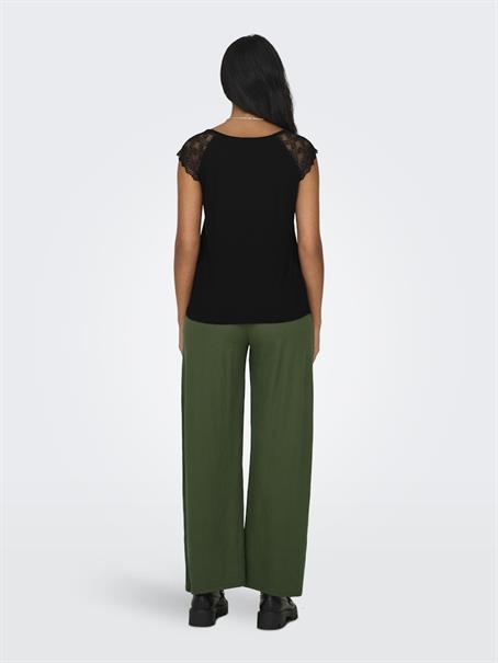 ONLPETRA S/S LACE MIX TOP JRS black