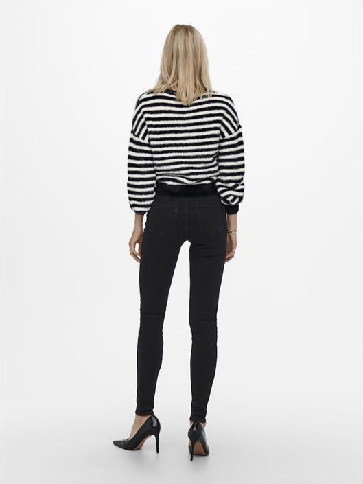 onlpiumo-l-s-pullover-knt-noos-black2