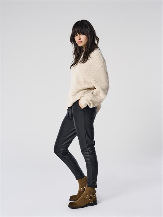 onlpoptrash-life-easy-coated-pnt-noos-black