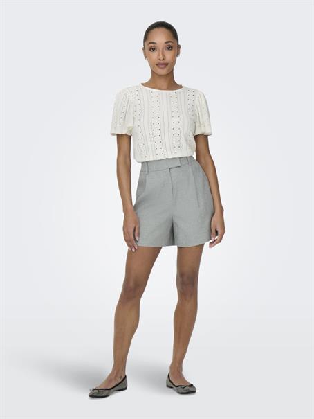 ONLRIVERSIDE S/S FLAIRED TOP NOOS JRS cloud dancer