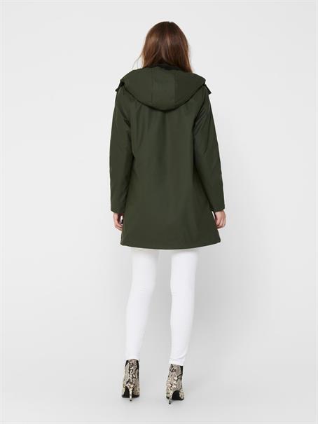 ONLSALLY RAINCOAT OTW NOOS dunkelgrün1