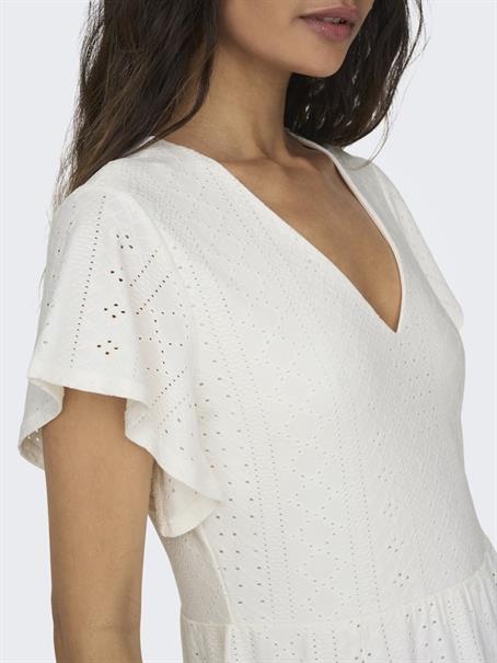 ONLSANDRA S/S V-NECK DRESS JRS cloud dancer