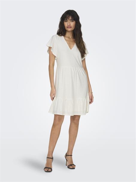 ONLSANDRA S/S V-NECK DRESS JRS cloud dancer