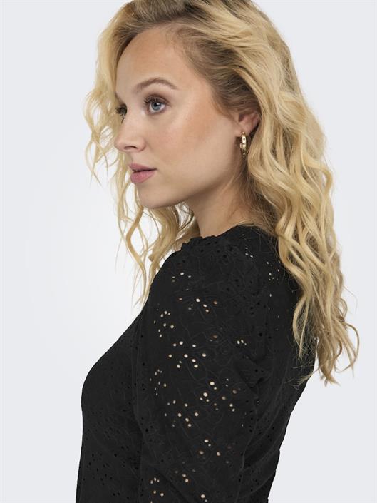 onlsmilla-l-s-o-neck-puff-top-jrs-black