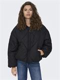 ONLTAMARA SHORT QUILTED JACKET CC OTW black