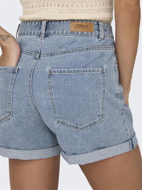 ONLVEGA HW MOM DNM SHORTS NOOS light blue denim