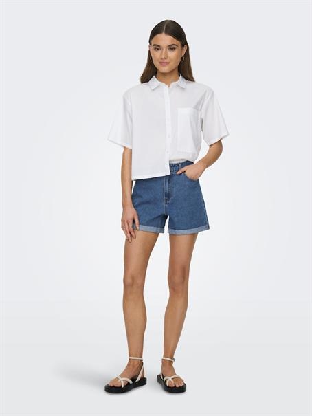 ONLVEGA HW MOM DNM SHORTS NOOS medium blue denim