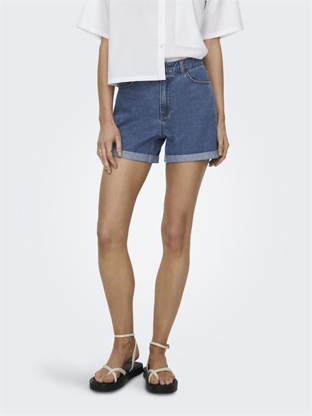 ONLVEGA HW MOM DNM SHORTS NOOS medium blue denim