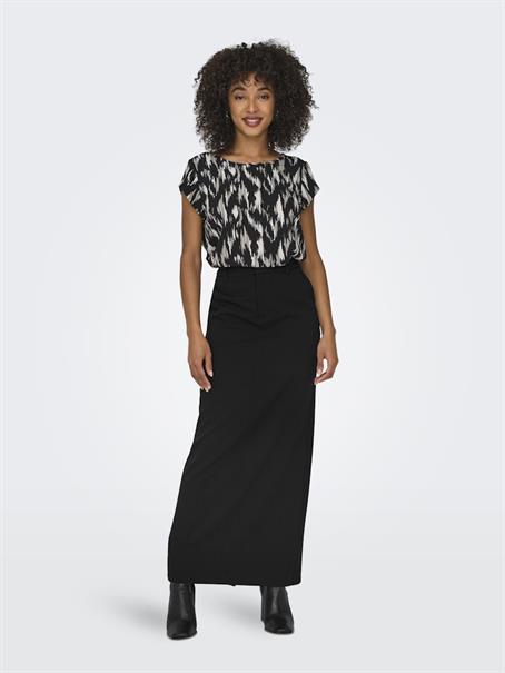 ONLVIC S/S AOP TOP NOOS WVN black20