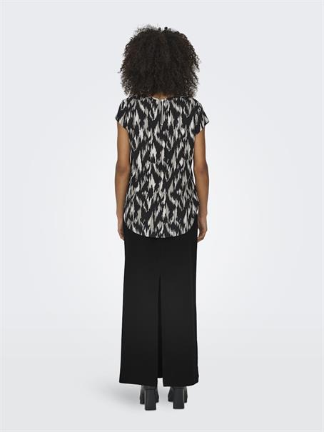ONLVIC S/S AOP TOP NOOS WVN black20