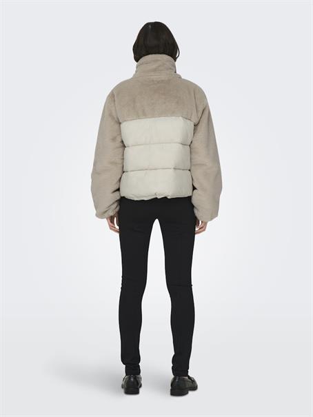 ONLWANJA FUR PUFFER MIX JACKET NOOS OTW moonbeam