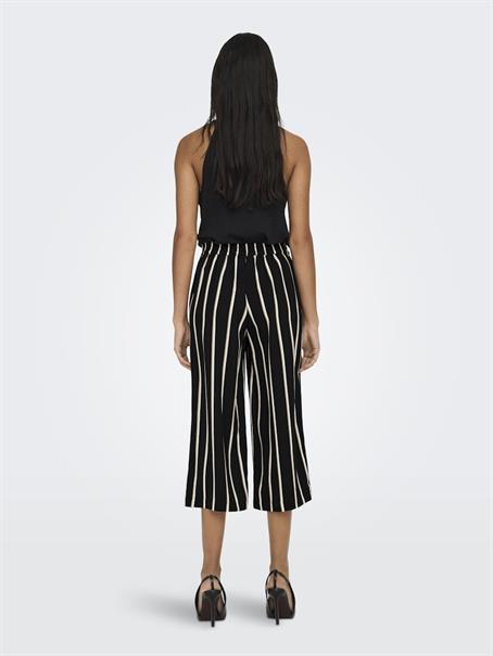ONLWINNER LIFE CULOTTE PANT NOOS WVN black