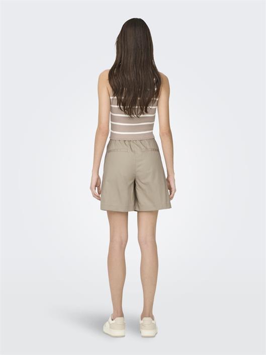 onlzora-mw-bermuda-shorts-pnt-noos-oxford-tan