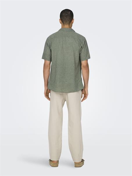 ONSCAIDEN SS SOLID RESORT LINEN NOOS swamp
