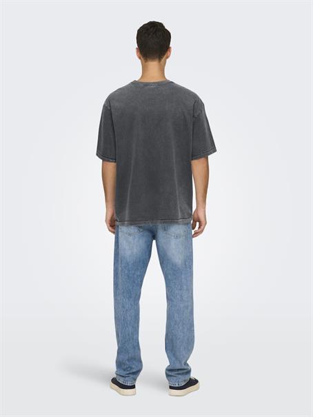 ONSDEVIN OVZ WASHED SS TEE VD black