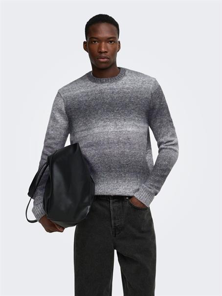 ONSMACK GRADIANT REG CREW KNIT grey pinstripe