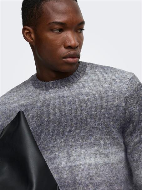 ONSMACK GRADIANT REG CREW KNIT grey pinstripe