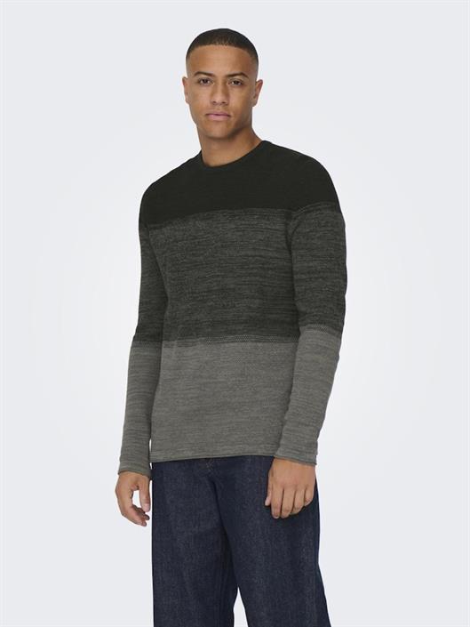 onspanter-reg-12-struc-crew-knit-noos-dunkelgrün2