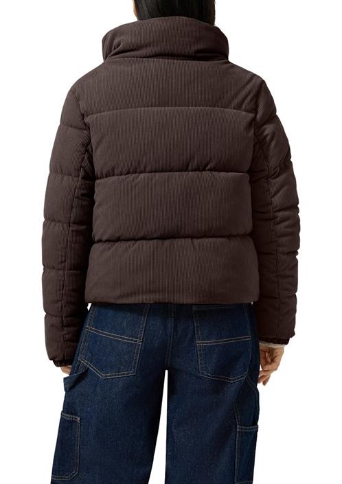 outdoor-jacke-braun