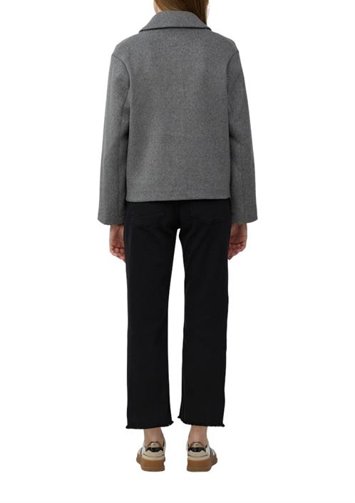 outdoor-jacke-grau