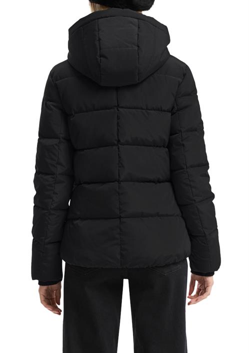 outdoor-jacke-schwarz