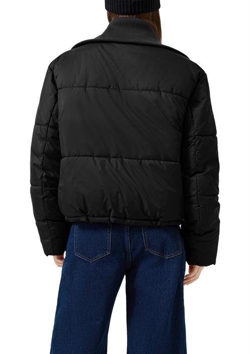 outdoor-jacke-schwarz