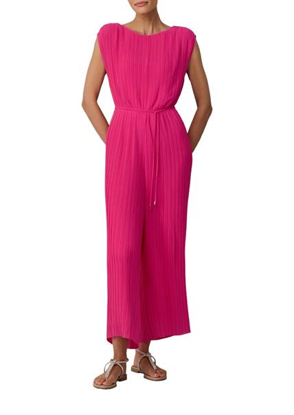Overall pink