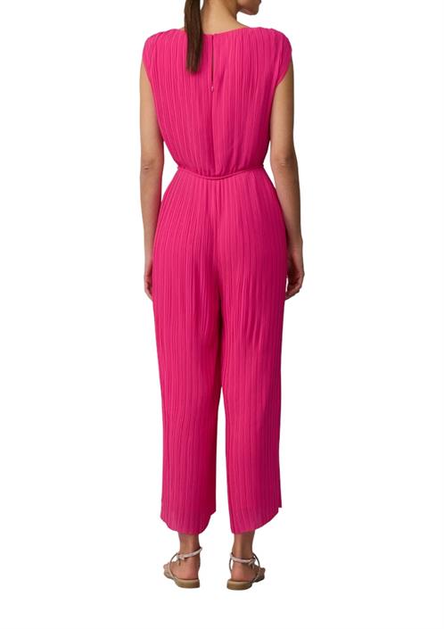 overall-pink