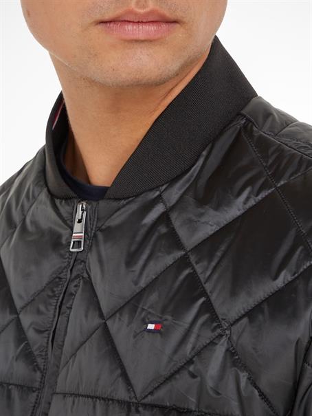 PACKABLE RECYCLED BOMBER black