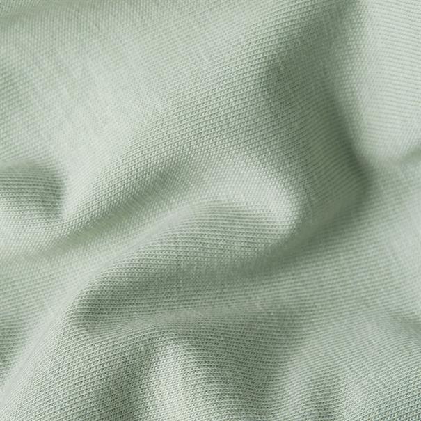 pale green