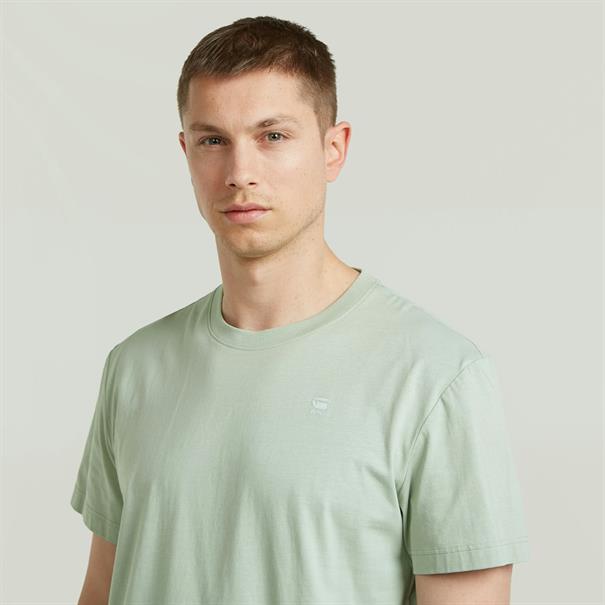 pale green