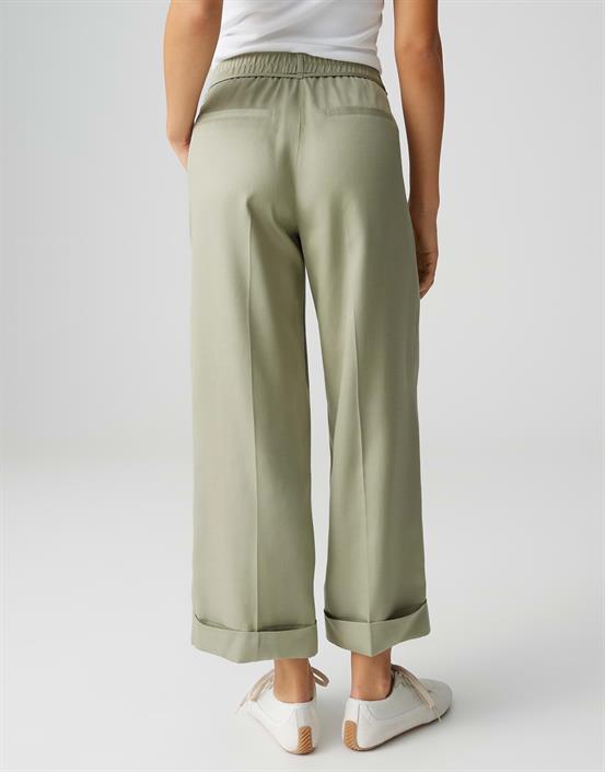 pale-olive
