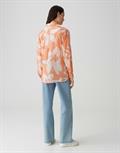 pale orange
