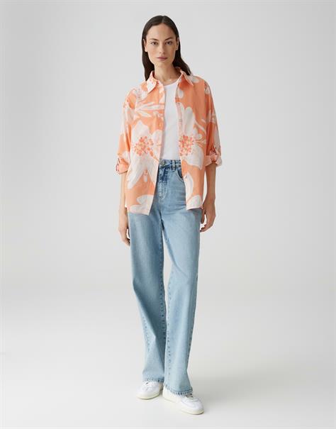 pale orange
