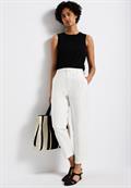 Paperbag Hose im Casual Fit off white