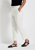 Paperbag Hose im Casual Fit off white