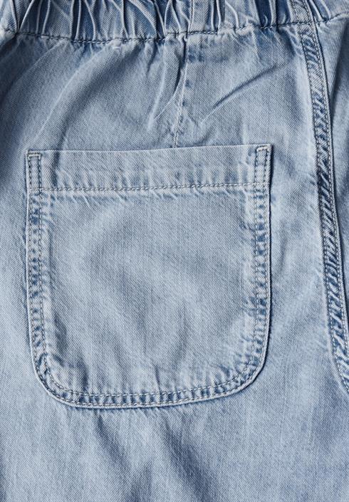 paperbag-wide-leg-jeans-light-blue-washed